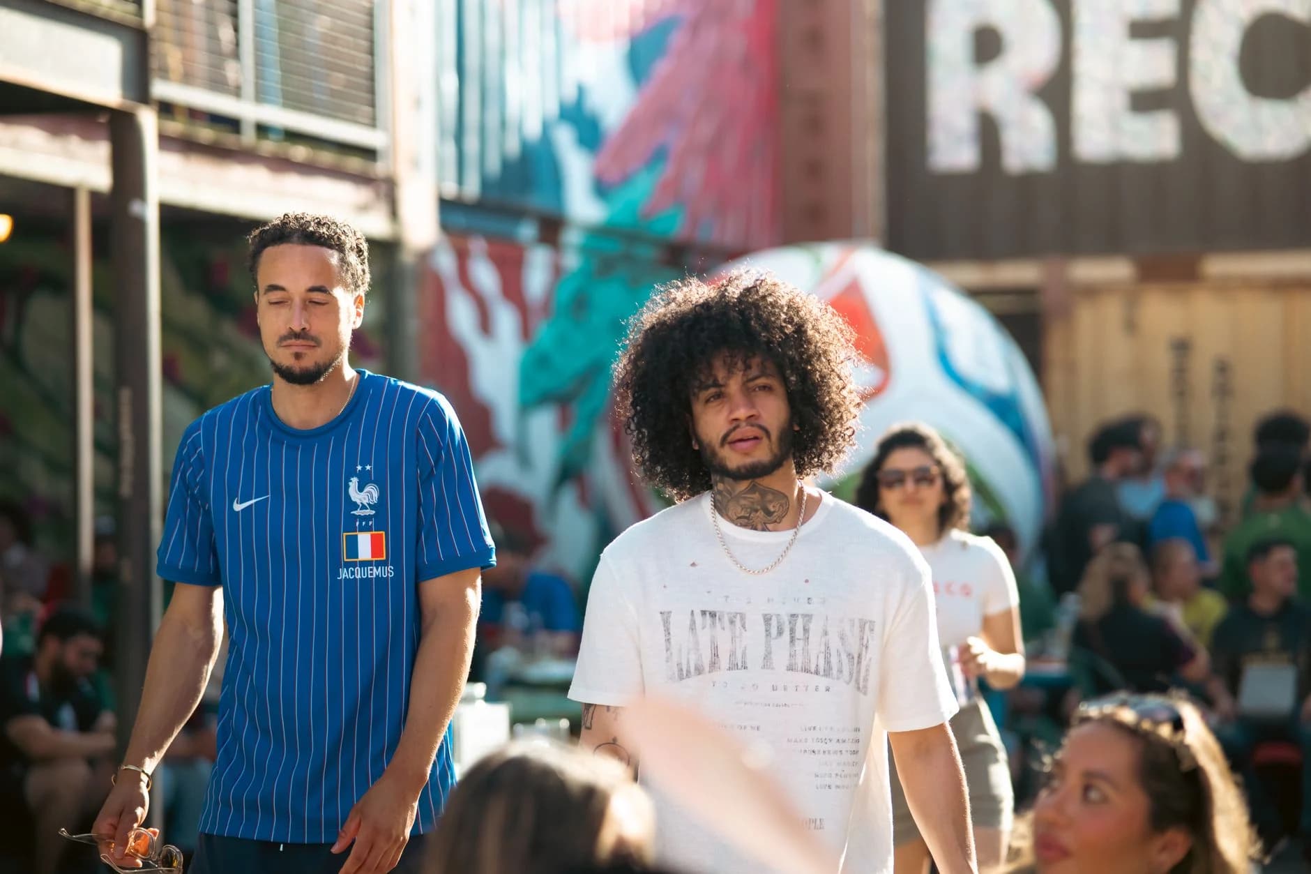 Maillot Équipe de France Nike : Le Nouveau Modèle à ne Pas Manquer